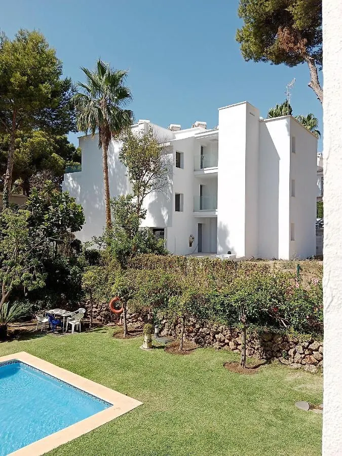 2 Bed Apartment W/Pool Close To Beach + Amenities Sitio de Calahonda